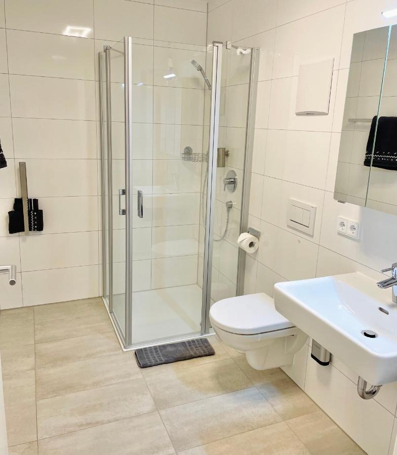 Apartment Im Gehobenen Stadtviertel - Perfekt Fuer Selbstversorger Aalen Luaran gambar