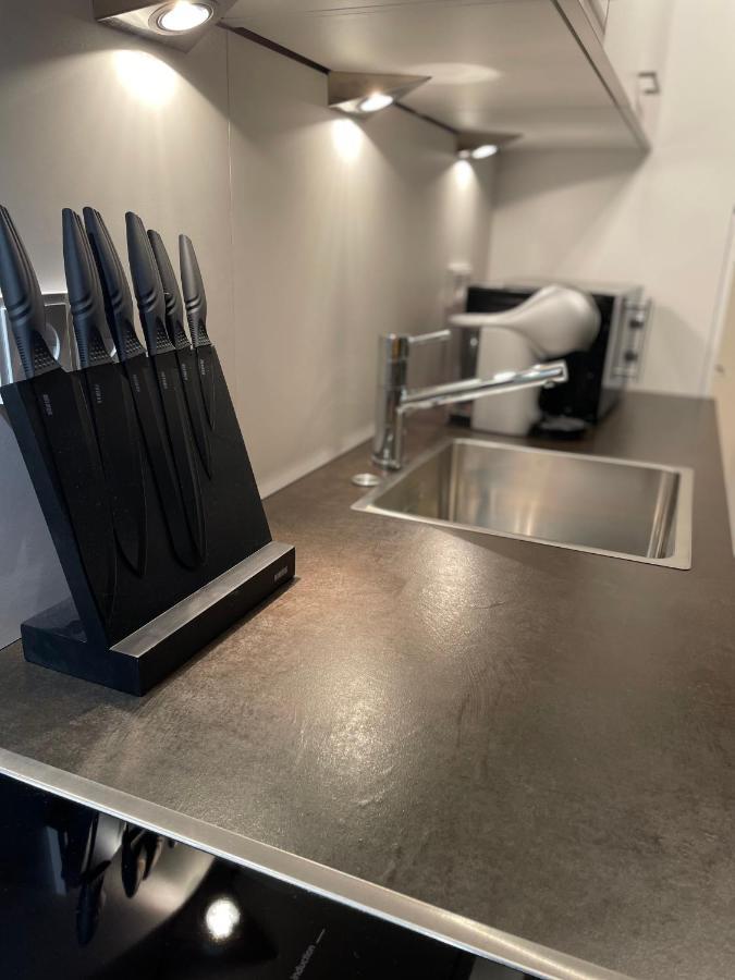 Apartment Im Gehobenen Stadtviertel - Perfekt Fuer Selbstversorger Aalen Luaran gambar