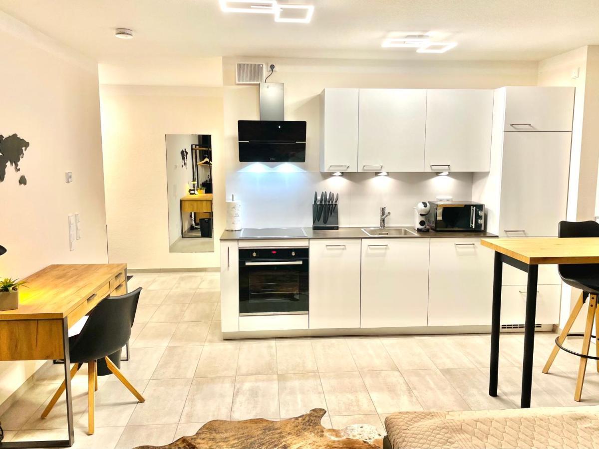 Apartment Im Gehobenen Stadtviertel - Perfekt Fuer Selbstversorger Aalen Luaran gambar